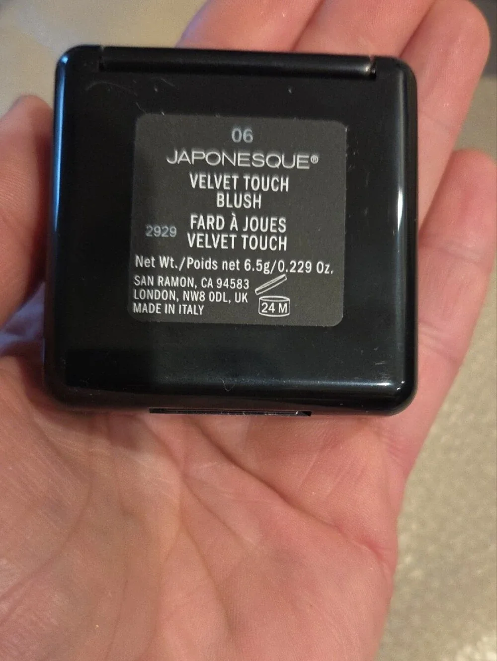 Japonesque Velvet Touch Blush - Shade 06 Warm Peach